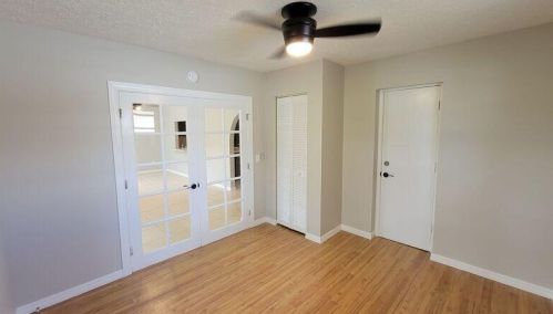 2442 Grand Dr, Fort Pierce FL  34952-6532 exterior