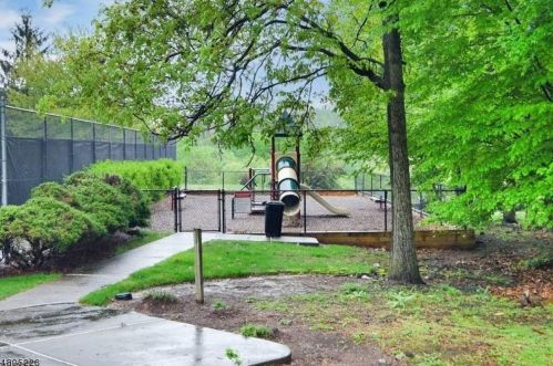 15 Lapis Cir, Town Center NJ 07052-2160 exterior