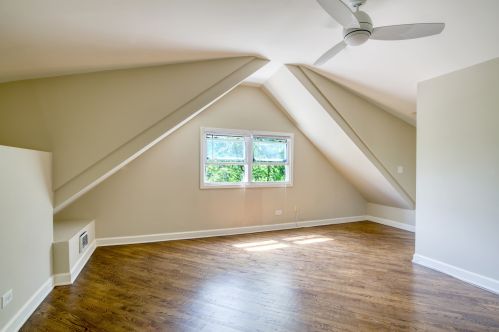 3519 Ravenswood Ave, Chicago IL 60640-4409 exterior