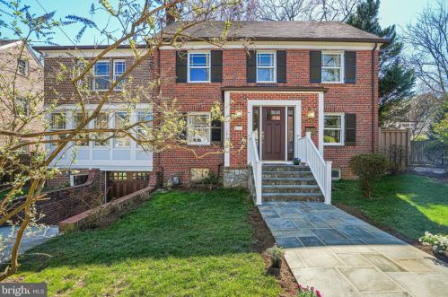 3222 Stephenson Pl, Washington, DC 20015-2453