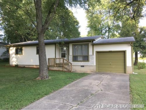 1002 Elizabeth St, Eldon, MO 65026-1302