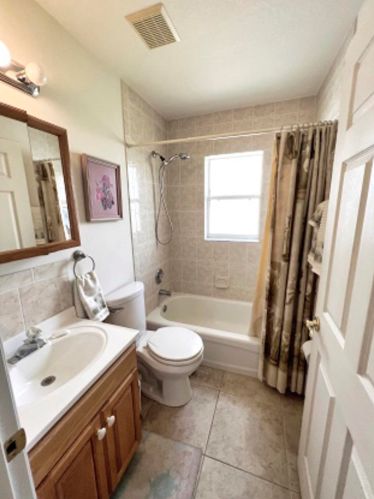 445 Ferris Dr, Fort Pierce FL 34983-1120 exterior