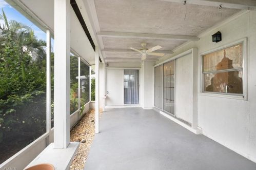 46 Lanai Ct, Naples FL 34112-6905 exterior