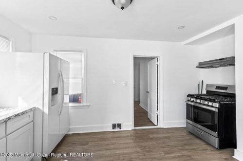 504 Ave, Belmar NJ 07719-2433 exterior