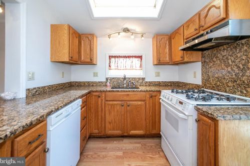 442 Lynwood Ave, Trenton NJ 08609-1711 exterior