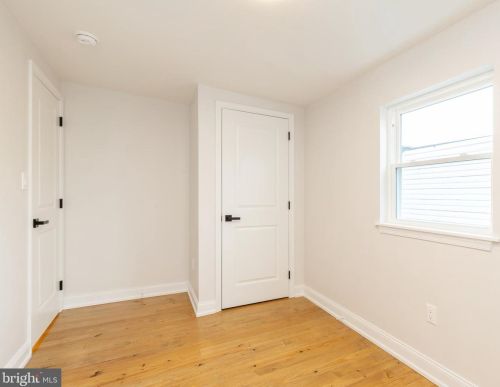 2233 Cedar St, Philadelphia PA  19125-2909 exterior