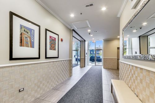 1249 Madison St, Chicago, IL 60607-1907