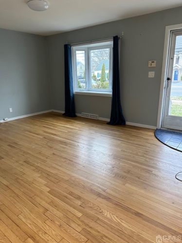 198 First St, Edison NJ  08820-1335 exterior