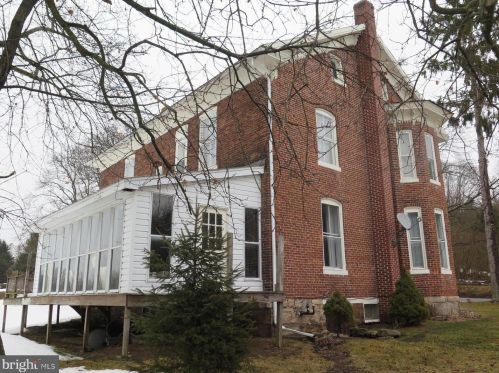 14596 Trough Crk Vly Pike, Huntingdon PA 16652-3519 exterior