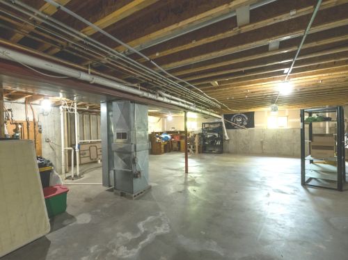 22116 Frontage Rd, Joliet IL 60431-9039 exterior