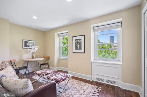 2108 Delancey St, Philadelphia PA 19103-6511 exterior