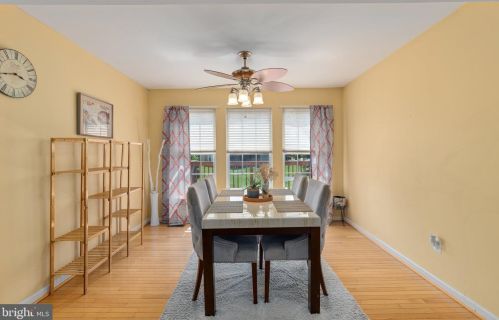 235 Windsor Ct, Quakertown PA 18951-5042 exterior