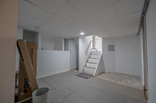 97 Seamans St, Providence RI 02908-1321 exterior