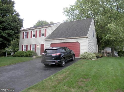 975 Kings Way, Hummelstown, PA 17036-8911