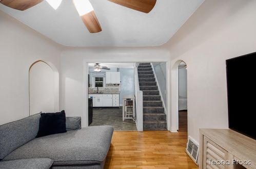 229 Holly St, Grand Rapids MI 49548-4270 exterior