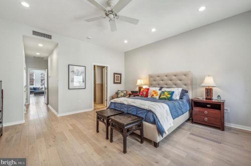 741 2nd St, Philadelphia PA 19122-4503 exterior