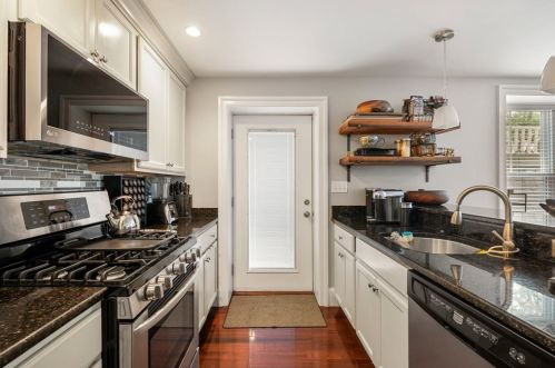 59 Putnam St, Boston, MA