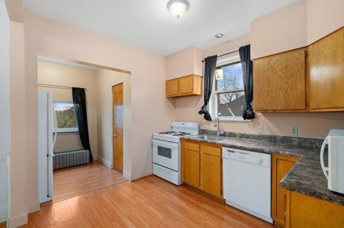 207 Perryview Ave, Pittsburgh PA 15214-1528 exterior