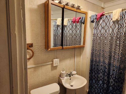 1956 Wood St, Meskegon MI 49442-5716 exterior