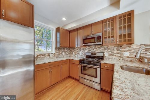 1400 25th St, Washington DC 20020-5307 exterior