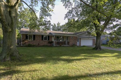 415 Andover St, Grand Rapids, MI 49548-7674