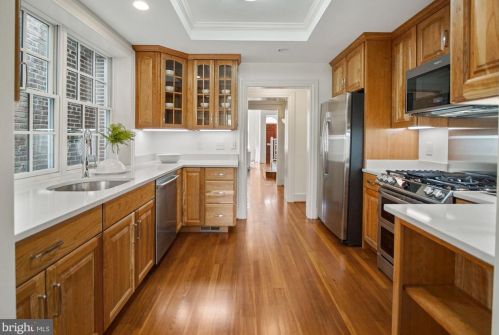 1677 32 St, Washington DC 20007-2931 exterior