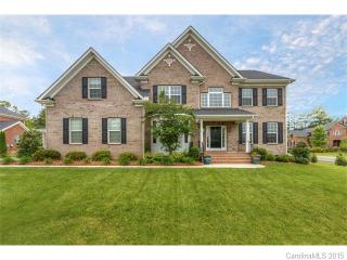 1009 Providence Forest Dr, Matthews, NC 28104-8079