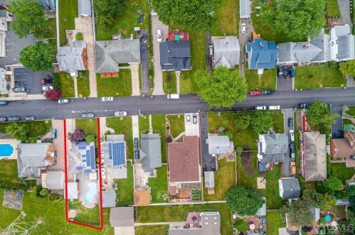 57 Barton St, Edison NJ 08837-2855 exterior