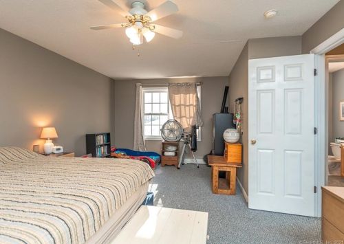 801 Upper Maple St, Killingly CT 06241-2224 exterior