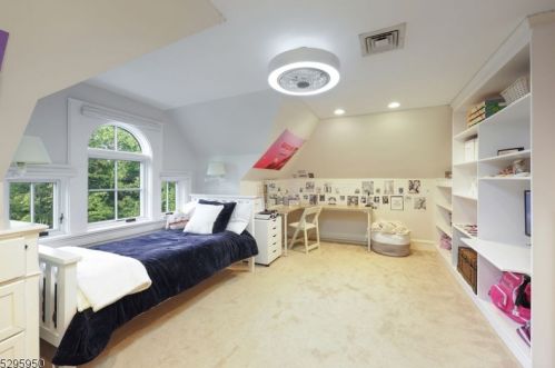 517 Clark St, Westfield NJ 07090-4012 exterior