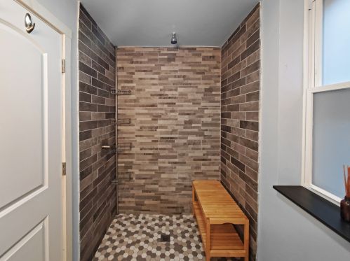 1504 Monticello Ave, Chicago IL 60647-1132 exterior