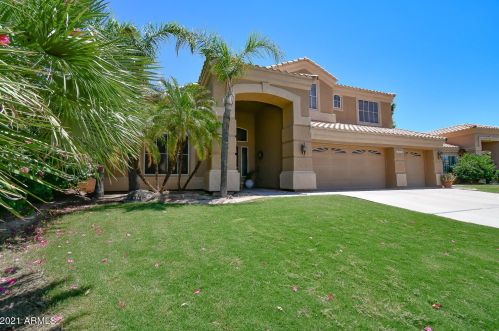 3151 Greythorne Way, Chandler AZ  85248-2152 exterior