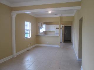 2105 Armenia Ave, Tampa FL  33607-3411 exterior