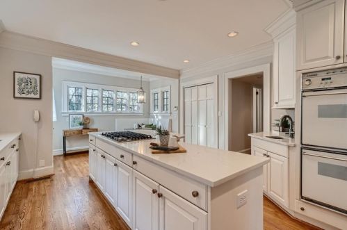 1776 Clifton Rd, Atlanta GA 30307-1252 exterior