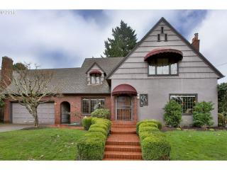 2734 32nd Pl, Portland OR  97212-3626 exterior