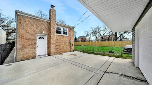 5348 Damen Ave, Chicago IL  60625-1123 exterior