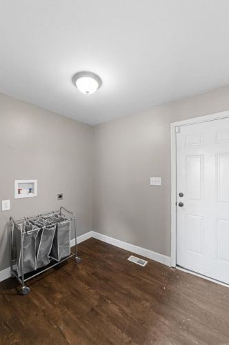 170 Village Circle Dr, Winfield MO 63389-2051 exterior