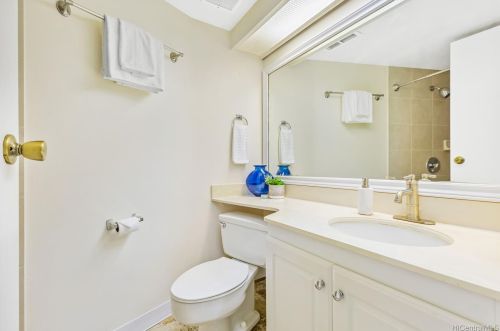 1022 Prospect St, Honolulu HI  96822-3451 exterior