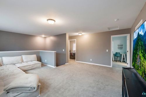 3258 Tischer Rd, Duluth MN 55803-9786 exterior