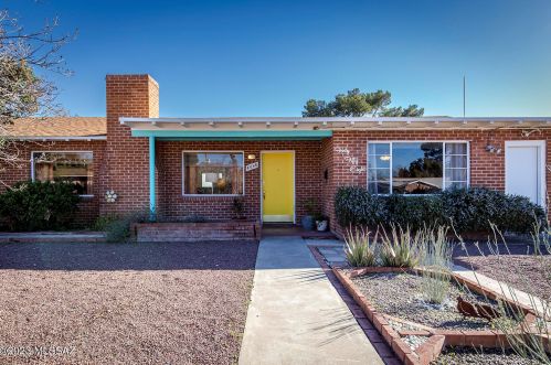 4058 Roberts Pl, Tucson, AZ 85711-1036