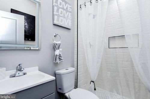 4227 Edson Pl, Washington DC  20019-8023 exterior