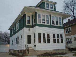 3713 Morris Blvd, Milwaukee WI  53211-2217 exterior