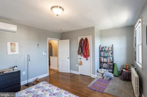 622 19th St, Washington DC  20002-4712 exterior