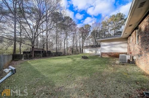 2128 Rockdale Cir, Lithonia GA 30078-3450 exterior