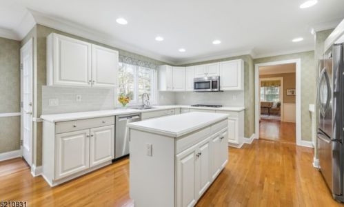 20 Chadwell Pl, Morristown NJ 07960-6946 exterior