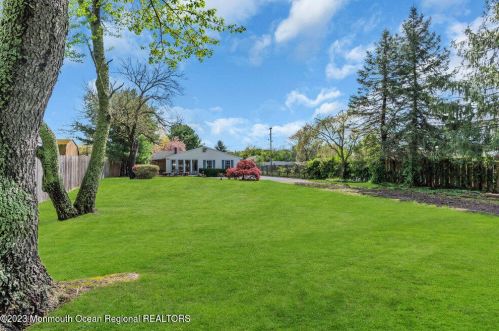 242 Hope Chapel Rd, Jackson Twp NJ  08527-5023 exterior