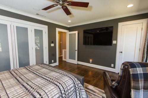 6469 Bordeaux Ave, Dallas TX 75209-5703 exterior