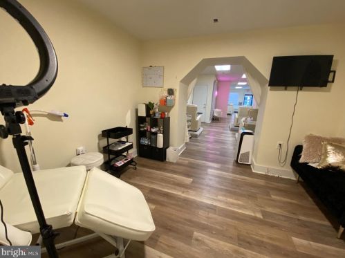 1904 2nd St, Philadelphia PA 19122-1939 exterior