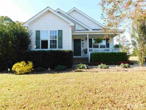 45 Old Pond Ct, Zebulon, NC 27597-5322