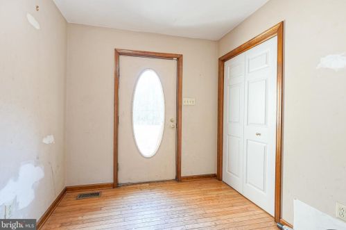 1125 Commissioners Rd, Harrison Township, NJ 08062-4525